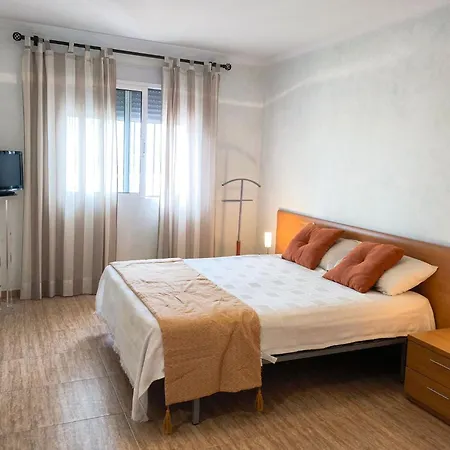Cozy In La Marina Only 10 Minutes From The