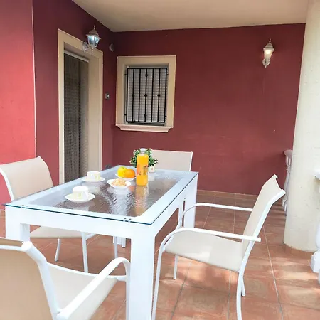Casa de Férias Cozy In La Marina Only 10 Minutes From The San Fulgencio