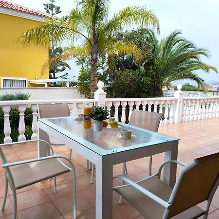Casa de Férias Cozy In La Marina Only 10 Minutes From The