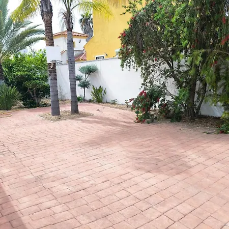 Cozy In La Marina Only 10 Minutes From The Casa de Férias San Fulgencio